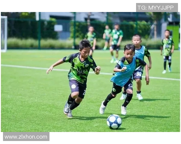 天才少年足球明星的成长之路与梦想追逐的精彩故事